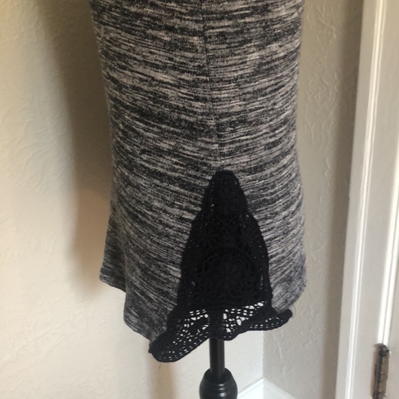 Ladies Forever 21 Long Sleeve Sweater - Size Small - Picture 3 of 6